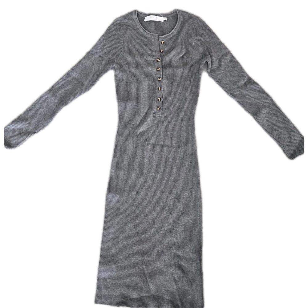 ASTR The Label Bodycon Ribbed Stretch Long Sleeve Button Up Gray Midi Dress Sz S